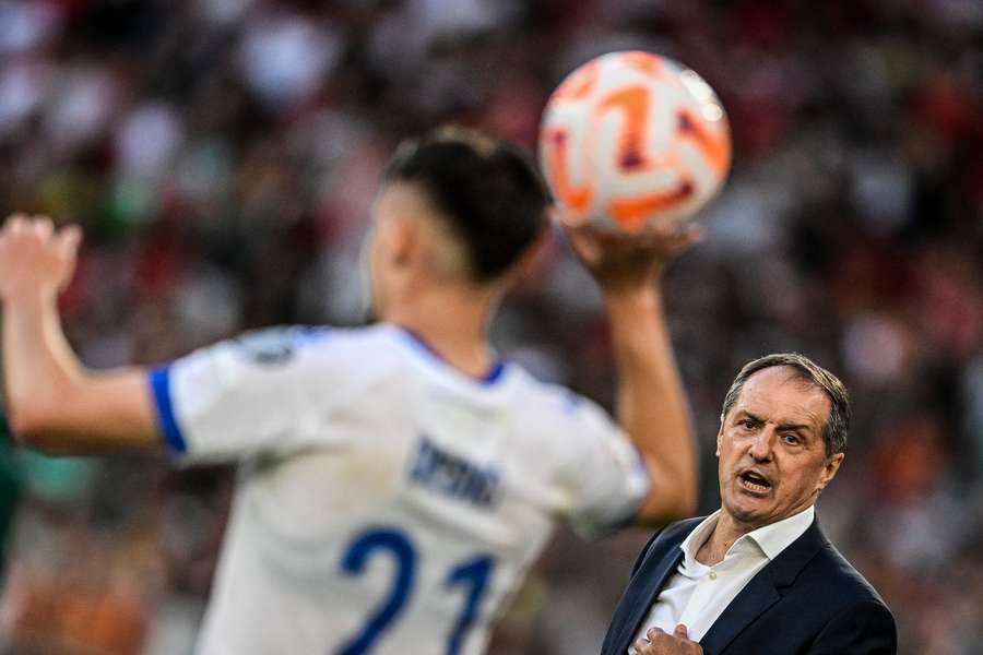 Hadzibegic admitiu dificuldades físicas da equipa