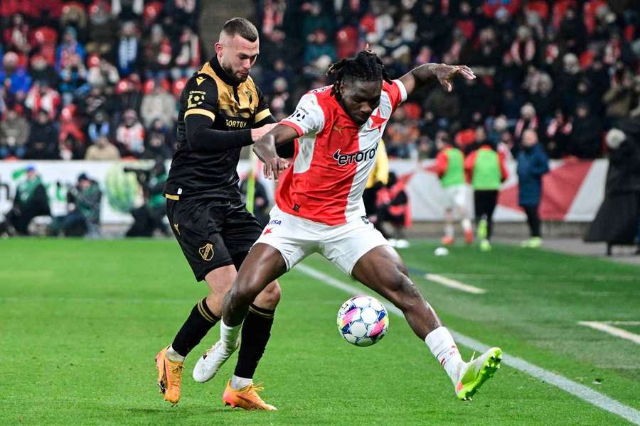 Pro šéfa Slavie Jaroslava Tvrdíka by byl posilou do útoku ostravský Erik Prekop.