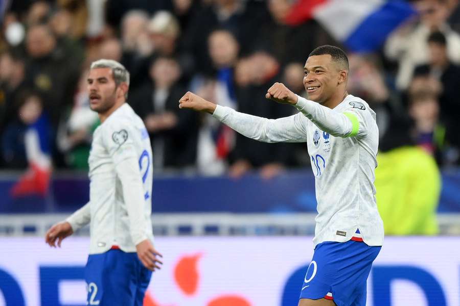 Kylian Mbappé dal dva góly Francie při výhře nad Nizozemskem 4:0.