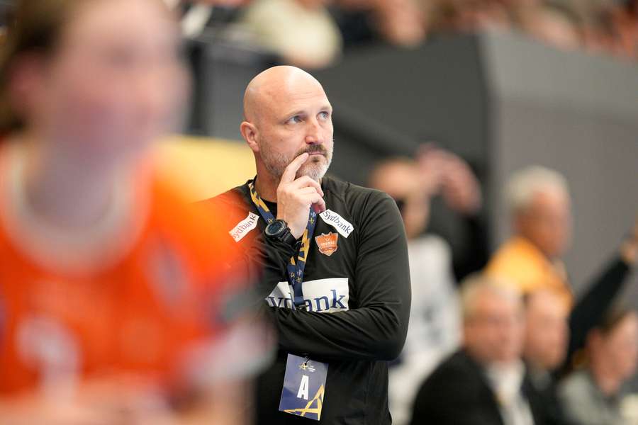 Ulrik Kirkely under EHF Champions League - Play Offs - kvartfinalekampen mellem Odense Håndbold og Györi Audi ETO KC i Odense