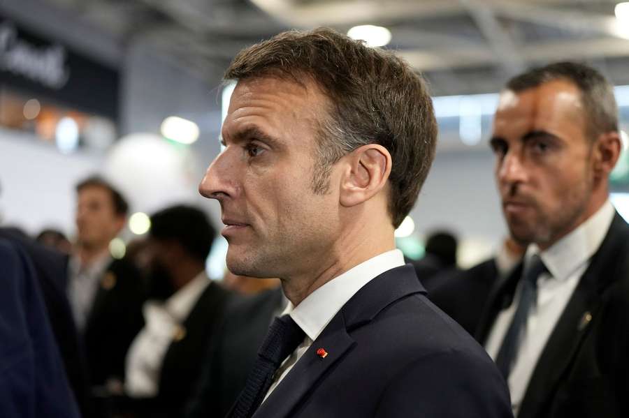 Macron visitou o local de 52 hectares