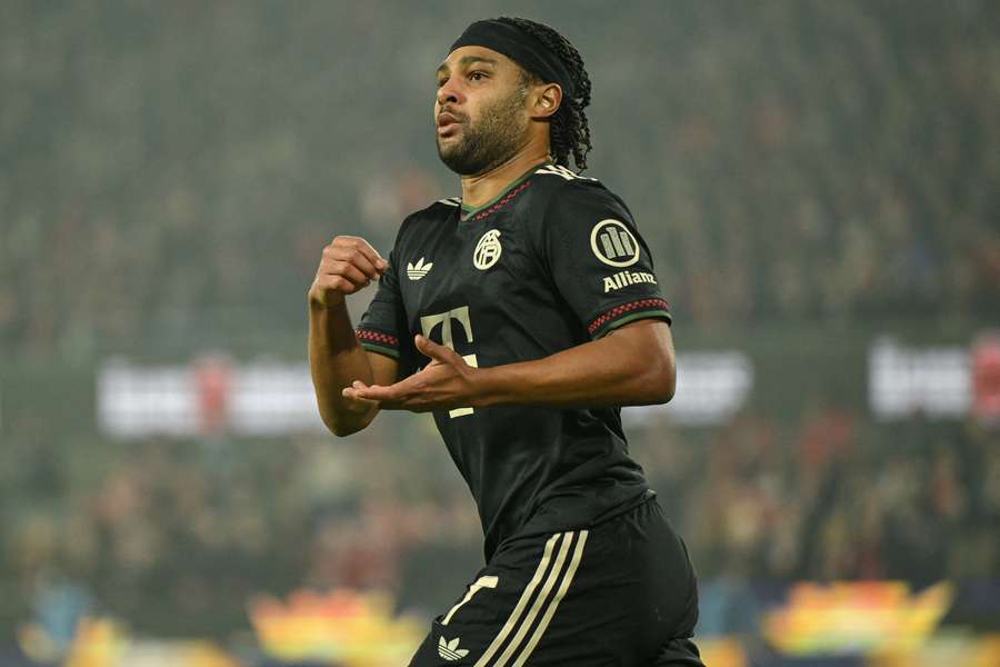 Gnabry não deixou o Colônia comemorar por muito tempo