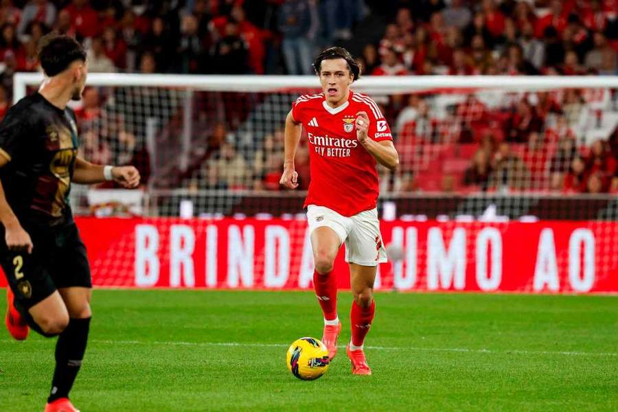 Álvaro Carreras ao serviço do Benfica