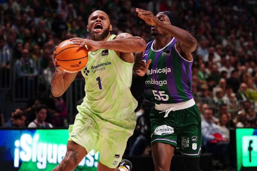 Justin Anderson y Kendrick Perry durante el Unicaja-Barcelona