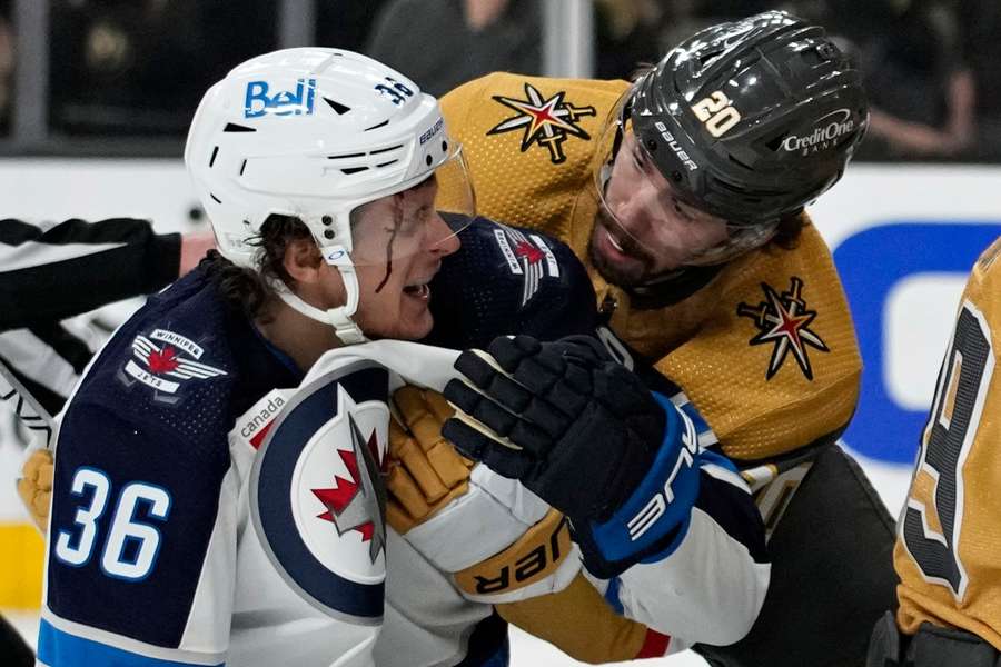 NHL-spiller måtte sys med 75 sting: "Så ud som om han var blevet angrebet af haj"