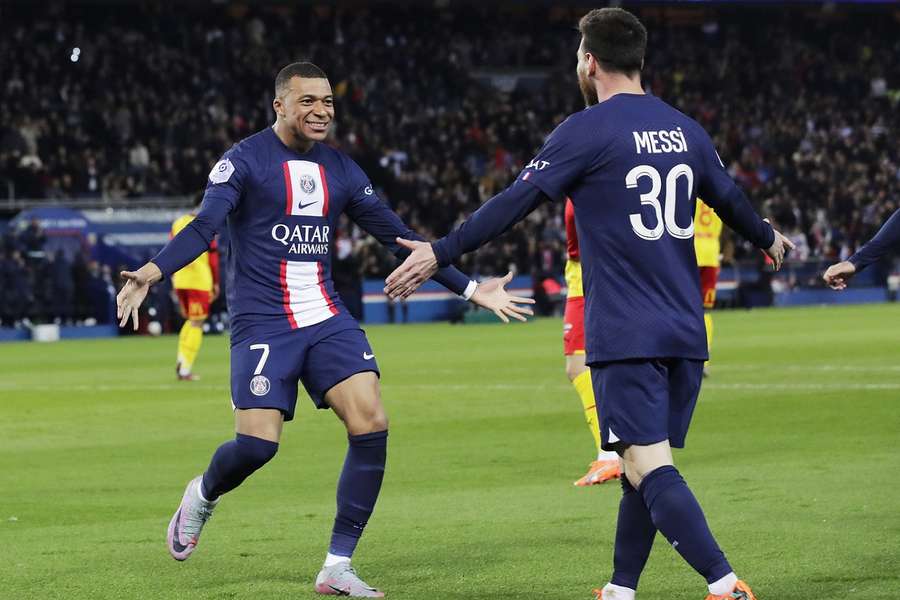 Mbappé en Messi weten elkaar te vinden na de 1-0
