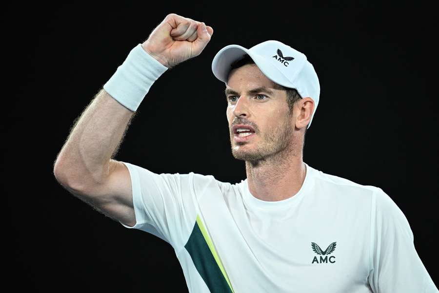 Murray viert een punt tijdens de wedstrijd Murray viert een punt tijdens de wedstrijd