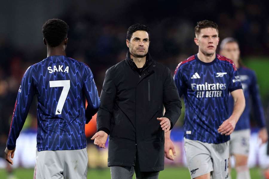 Alan Shearer worries for Arsenal's title chances: Man City know what they're doing! Alan Shearer worries for Arsenal's title chances: Man City know what they're doing!