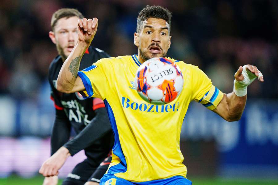 Gul jubel på Heden: Brøndby kæmper sig ind i top-6 med smal sejr over FCM