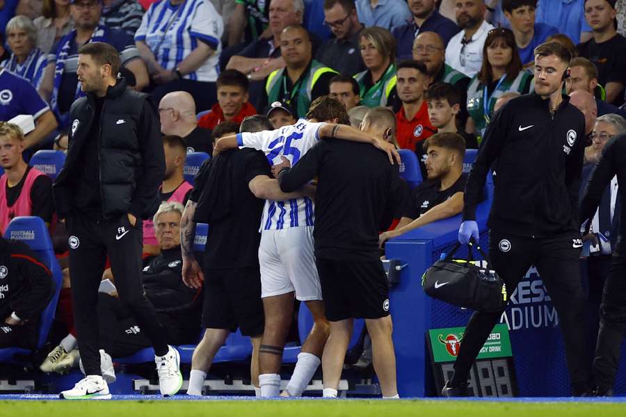 O'Riley hobbling off for Brighton