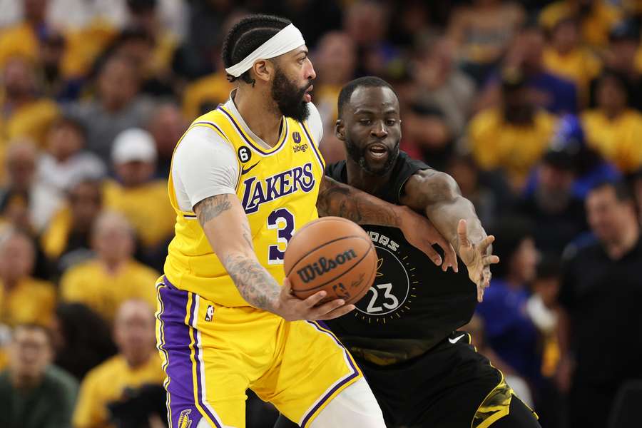 Anthony Davis war am Dienstagabend nicht zu stoppen – auch nicht von Golden States Draymond Green.