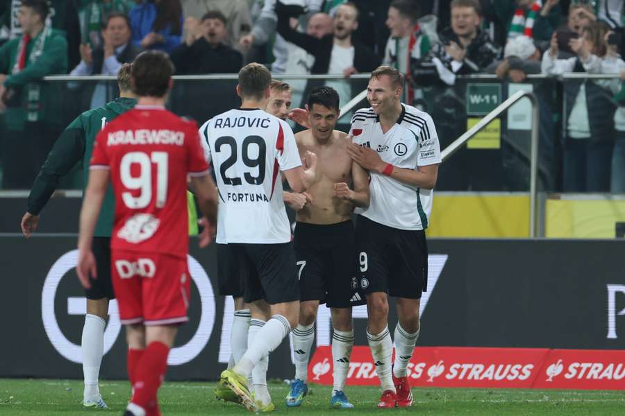 Legia wyszarpała zwycięstwo z Widzewem