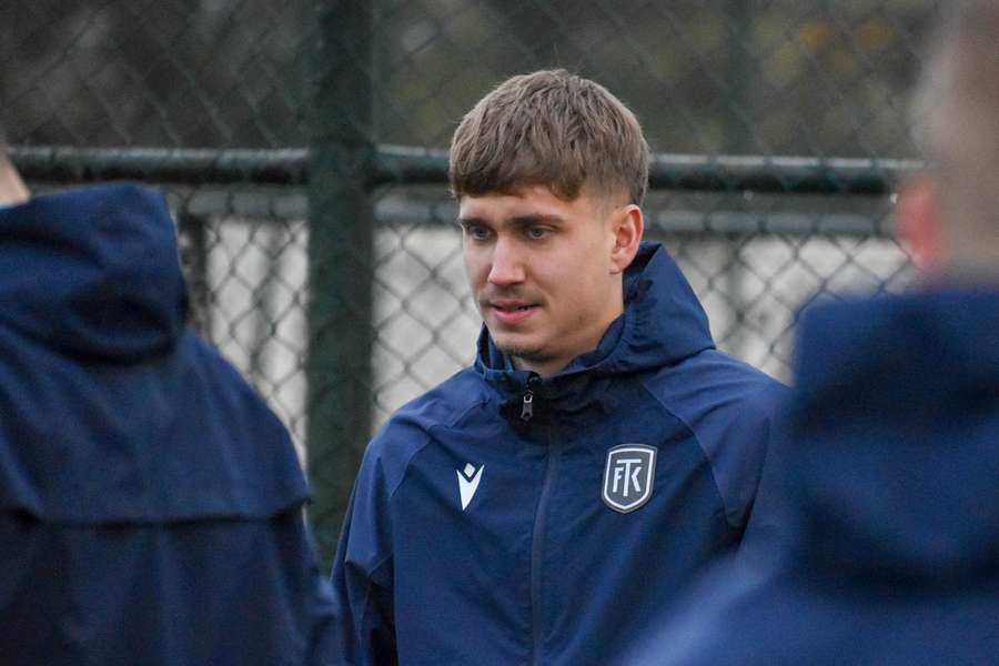 Baník ho nezlomil, fotbal nezapomněl, věří Frťala Zlatohlávkovi. Teplice sází na buldočí vůli Baník ho nezlomil, fotbal nezapomněl, věří Frťala Zlatohlávkovi. Teplice sází na buldočí vůli