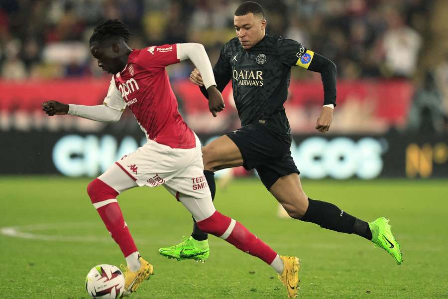 PSG, de Mbappé (foto), empatou sem gols com o Monaco pela abertura da 24ª rodada da Ligue 1