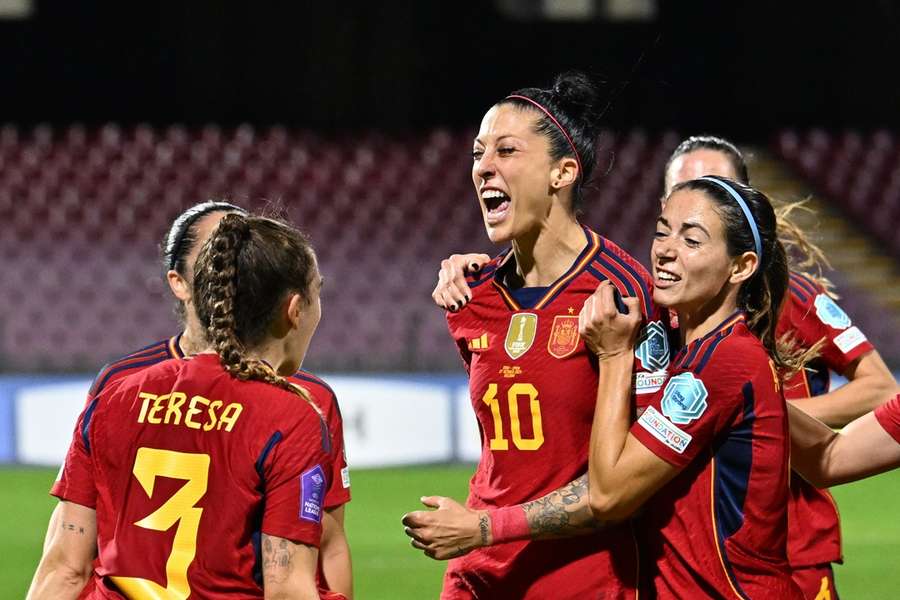 Jennifer Hermoso keerde terug bij Spanje met een doelpunt en een overwinning Jennifer Hermoso keerde terug bij Spanje met een doelpunt en een overwinning