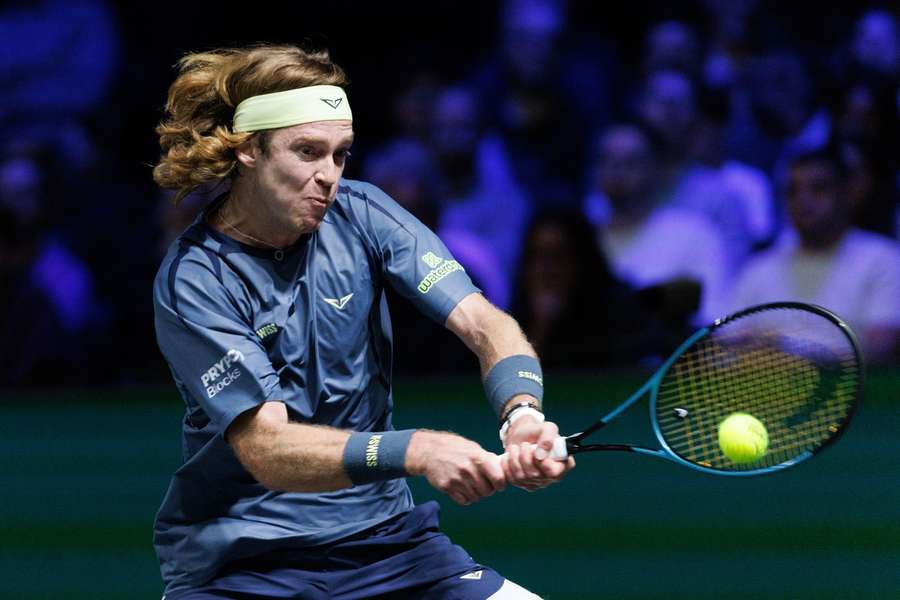 Andrey Rublev won his first match at the Paris Masters