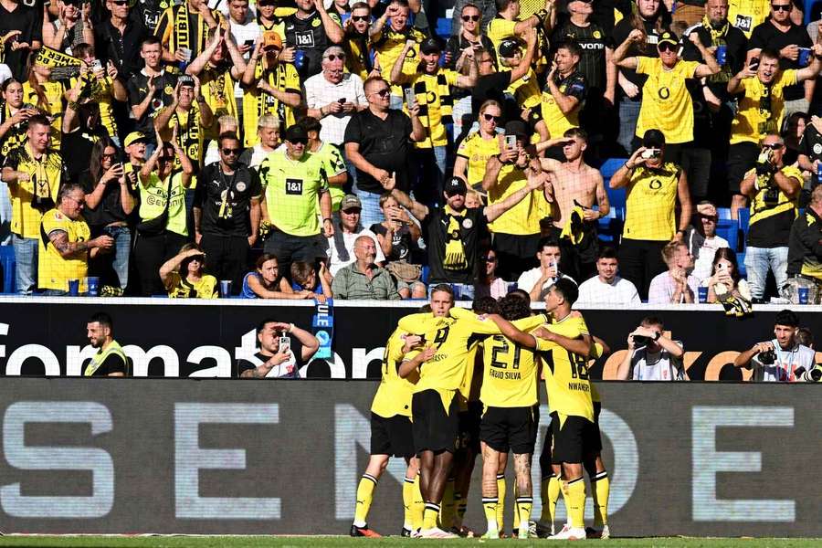 Borussia Dortmund celebrate their late winner