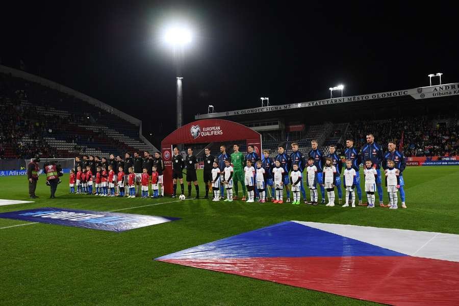 Po utkání došlo na debatu s fanoušky. Po utkání došlo na debatu s fanoušky.