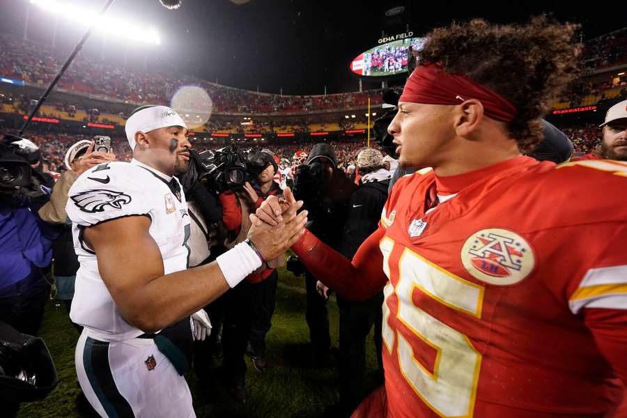 Jalen Hurts a Patrick Mahomes lídři Philadelphie Eagles a Kansas City Chiefs.