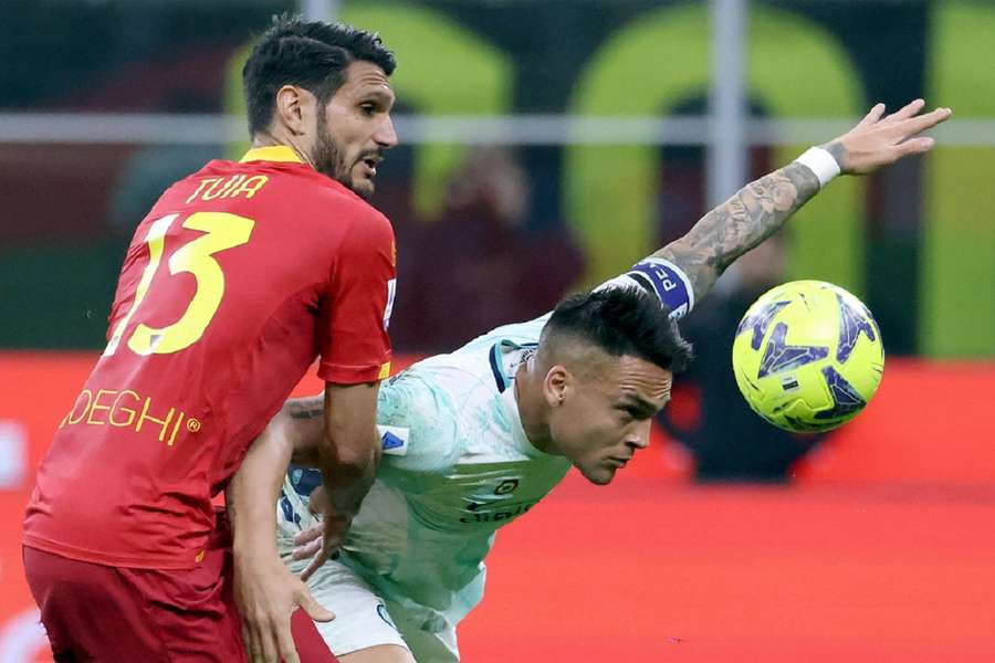 Inter herstelt zich tegen Lecce van verlies en staat weer tweede