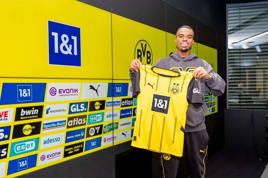 Carney Chukwuemeka vai jogar na Alemanha