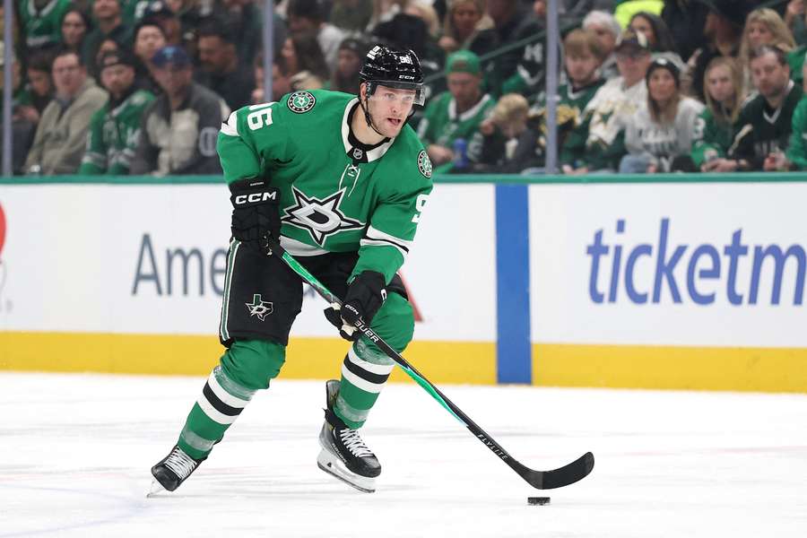 Stars pewnie pokonali Kings i siedzą na ogonie Colorado Avalanche Stars pewnie pokonali Kings i siedzą na ogonie Colorado Avalanche