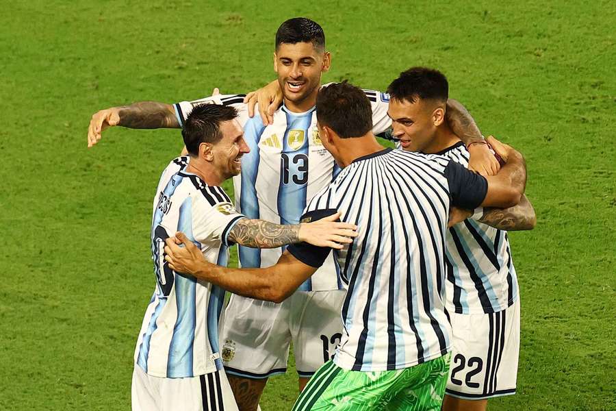 Messi zittert sich weiter - und beendet Kap Verdes WM-Märchen Messi zittert sich weiter - und beendet Kap Verdes WM-Märchen