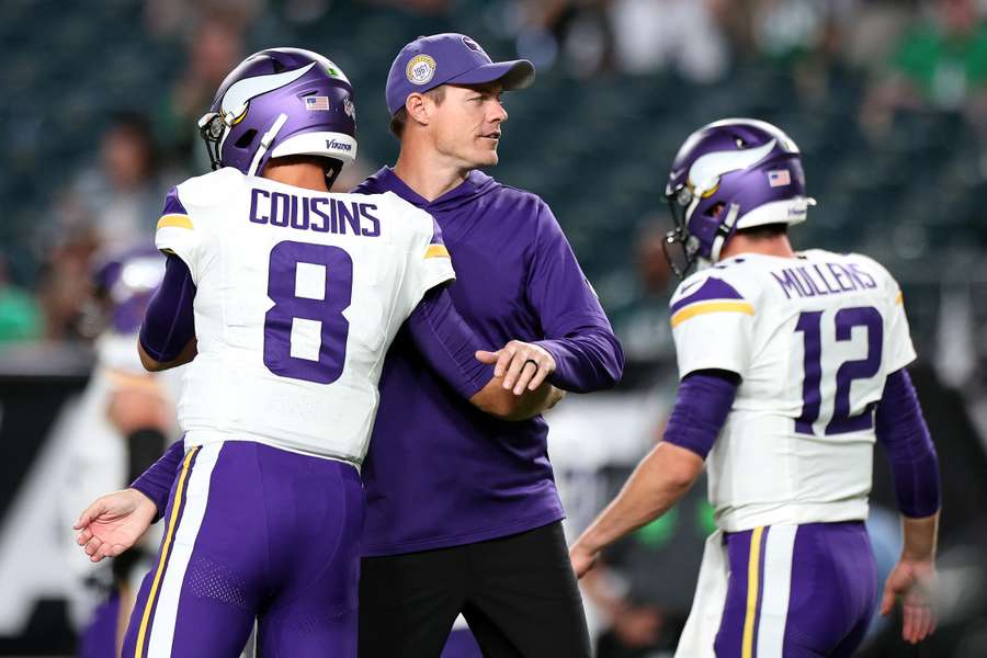 Head coach Kevin O'Connell en zijn quarterback Kirk Cousins