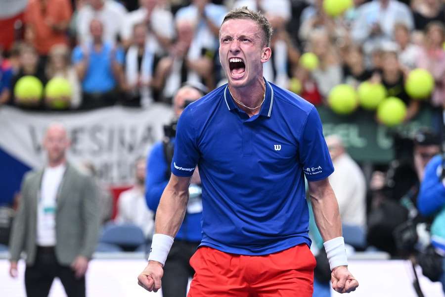 Jiří Lehečka dokonal obrat v Davis Cupu proti USA.
