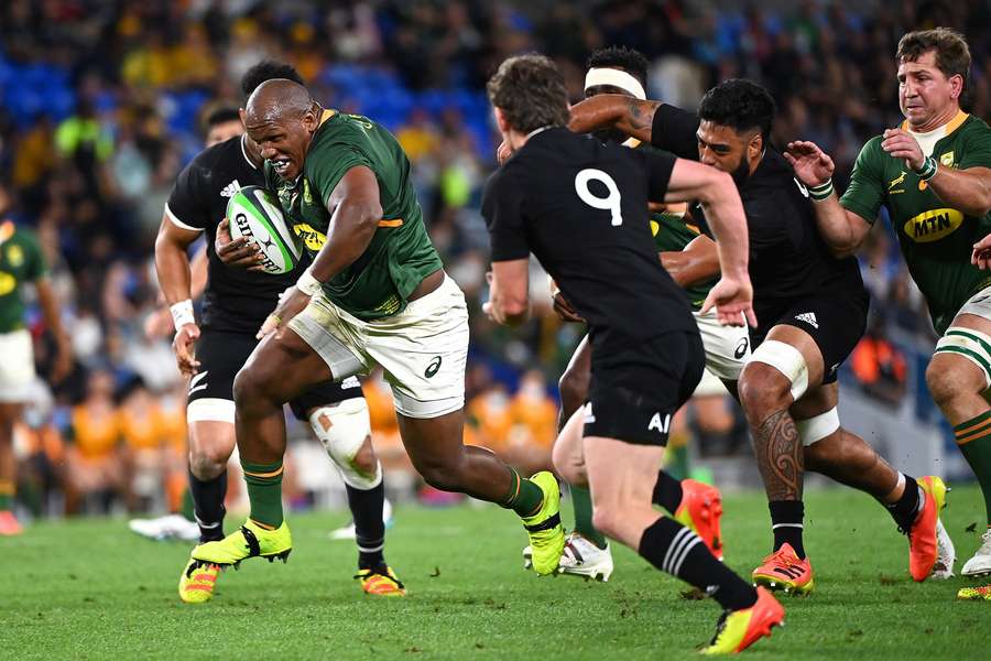 Bongi Mbonambi tegen de All Blacks