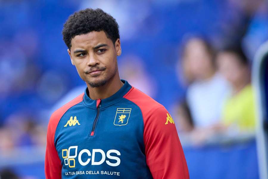 Genoa, echipa lui Dan Șucu, trimite un jucător la AC Milan pentru 20 de milioane de euro Genoa, echipa lui Dan Șucu, trimite un jucător la AC Milan pentru 20 de milioane de euro