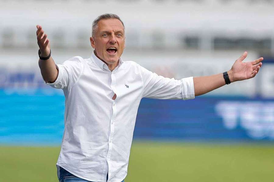 Trenér Jablonce Luboš Kozel. Trenér Jablonce Luboš Kozel.