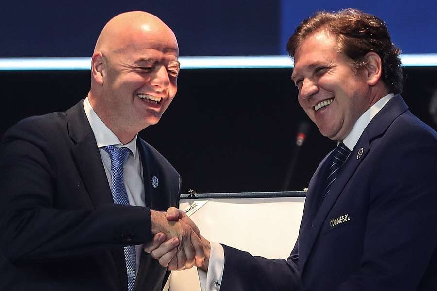 Conmebol declara apoio à reeleição de Infantino como presidente da FIFA