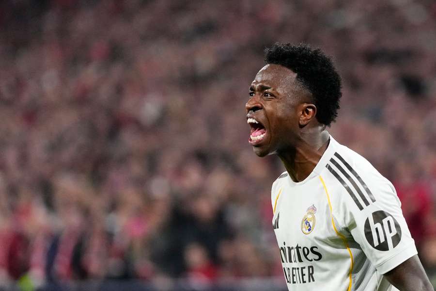 Vinicius Jr. deu assistência para Mbappé na derrota do Real Madrid para o Bayern de Munique