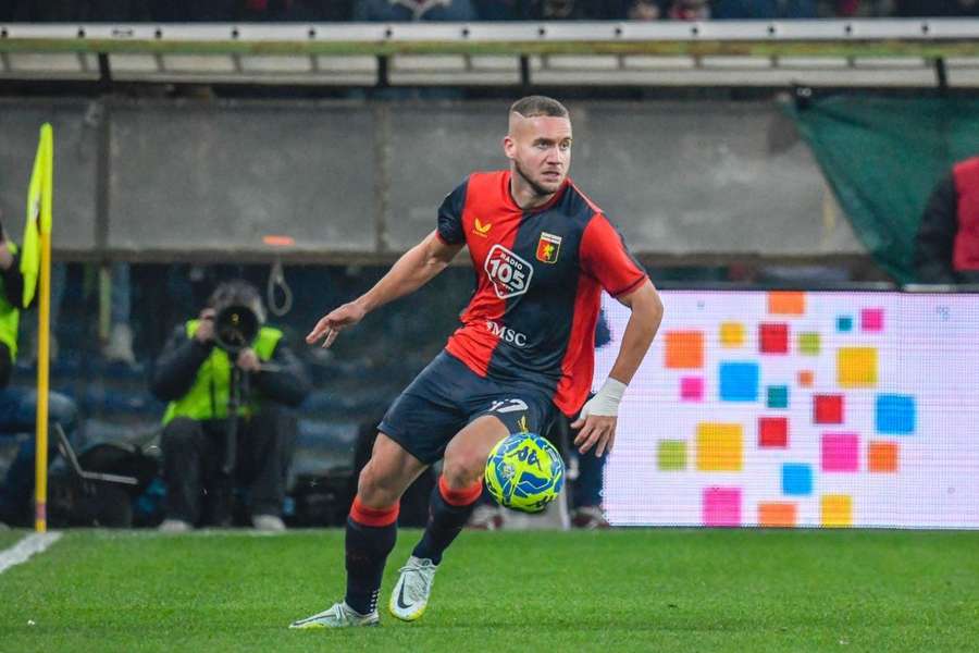 Pușcaș a marcat în acest sezon trei goluri pentru Genoa