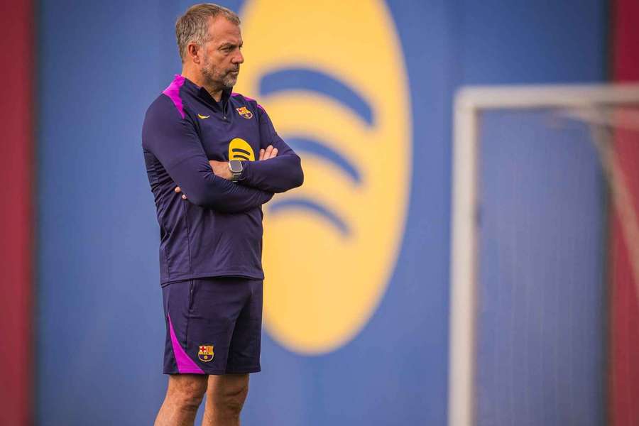 Hansi Flick, durante un entrenamiento del Barcelona