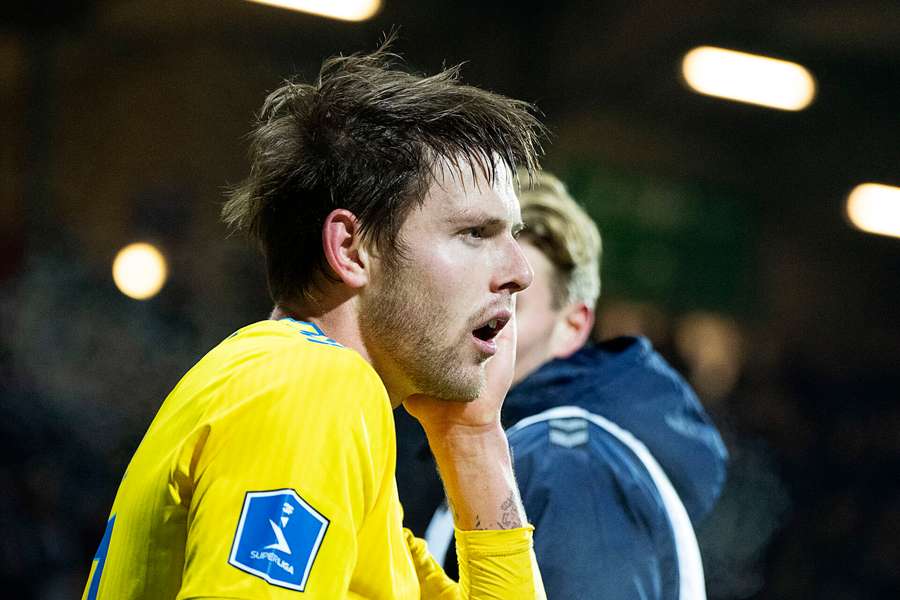 Vallys er træt af kampens forløb mod Lyngby Vallys er træt af kampens forløb mod Lyngby