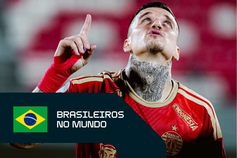 Fábio Calonego celebra gol do Persija Jakarta