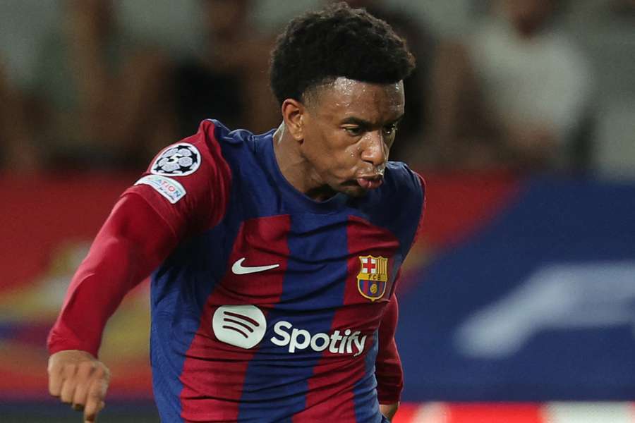 Balde é titular absoluto na lateral do Barça