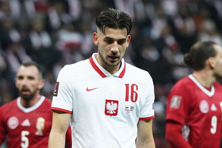 Jakub Moder występował w reprezentacji regularnie przed kontuzją, na zdjęciu w meczu z Węgrami na PGE Narodowym