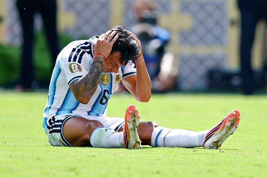 Argentina perde titular por lesão no 1º tempo da final da Copa Argentina perde titular por lesão no 1º tempo da final da Copa
