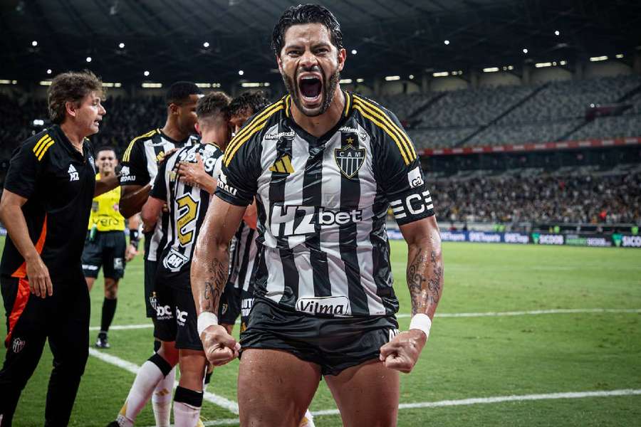 Hulk anotou seu segundo gol no Mineiro