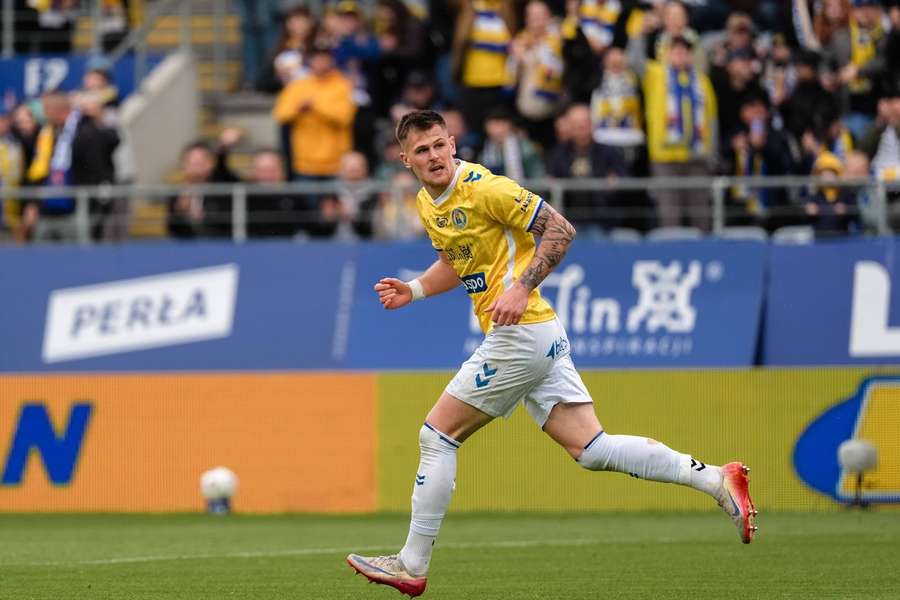 Czubak nie strzelił gola na 1:1 w meczu z Cracovią. Zmiana sytuacji w klasyfikacji strzelców Czubak nie strzelił gola na 1:1 w meczu z Cracovią. Zmiana sytuacji w klasyfikacji strzelców