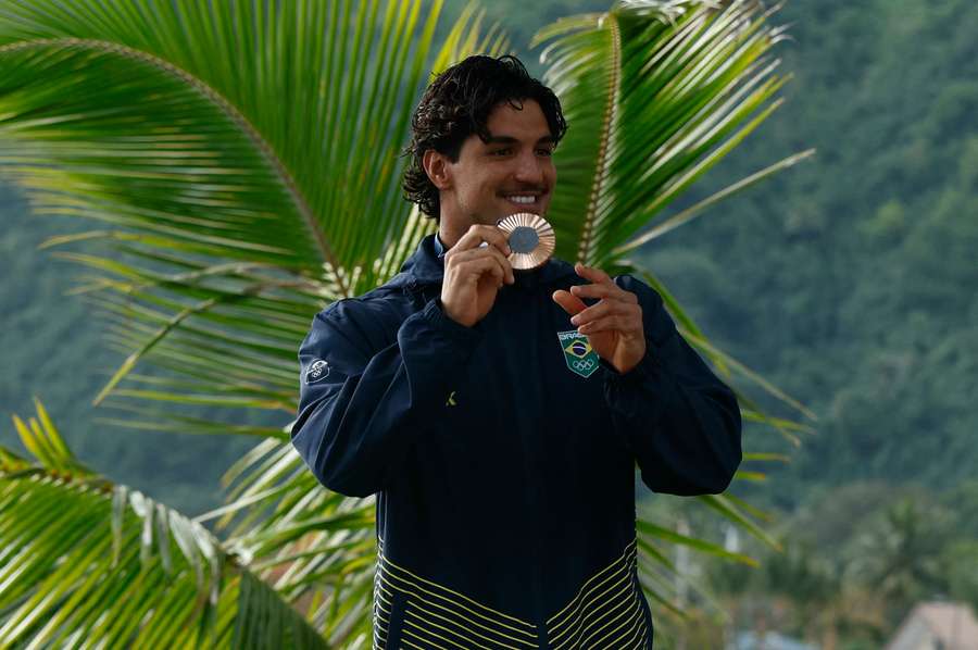 Gabriel Medina, con su medalla de bronce