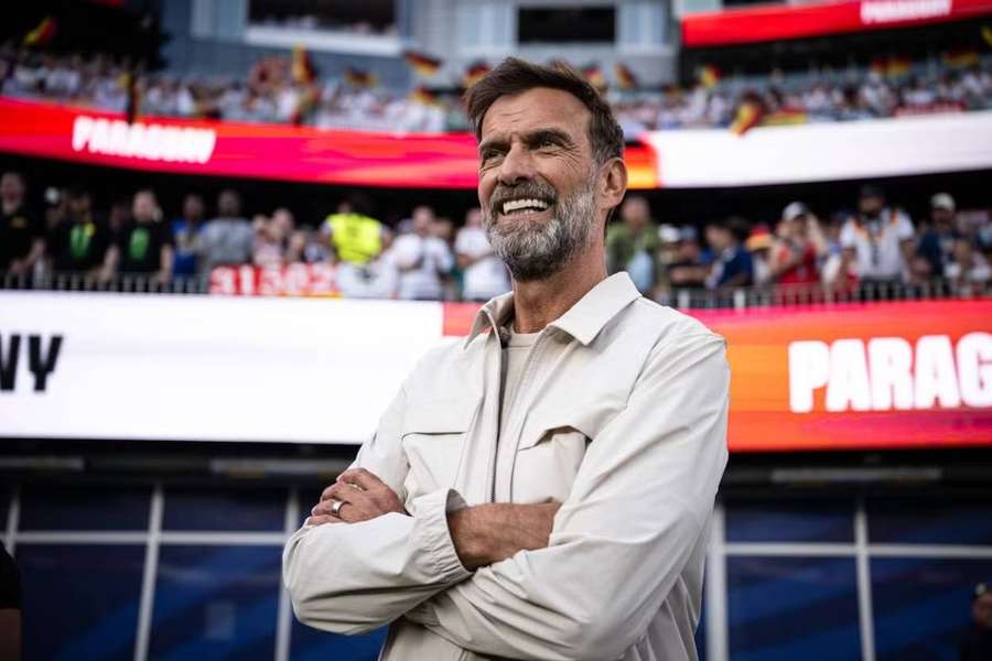 Klopp przyjął ofertę niemieckiej reprezentacji narodowej. Klopp przyjął ofertę niemieckiej reprezentacji narodowej.