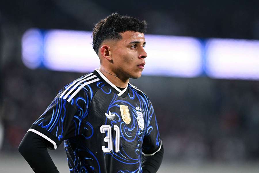 Leonel Flores, con la camiseta de la selección argentina Leonel Flores, con la camiseta de la selección argentina