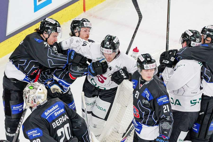 Úvodný zápas priniesol okrem gólov aj niekoľko šarvátok.