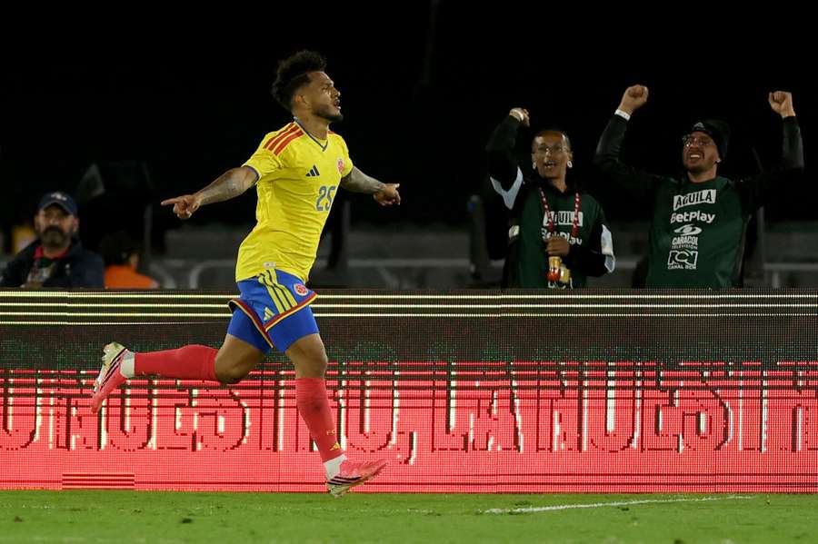 Luís Suárez festeja pela Colômbia Luís Suárez festeja pela Colômbia