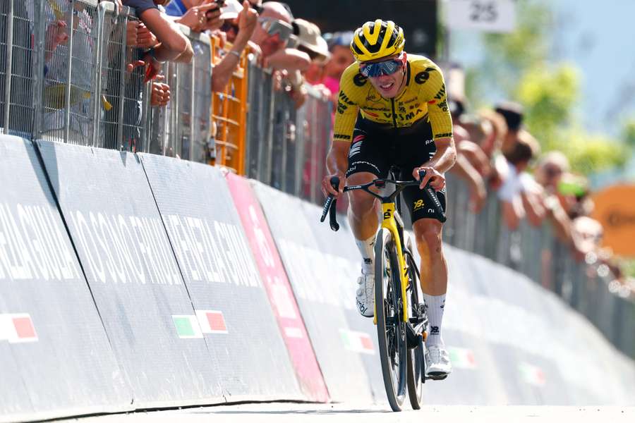 Piganzoli sur la 19e étape du Giro 2026. Piganzoli sur la 19e étape du Giro 2026.
