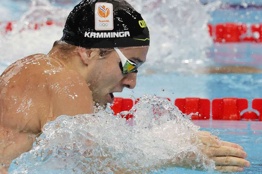 Arno Kamminga in actie in het Parijse olympische zwemwater